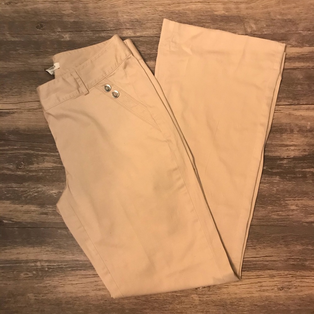🌼3/$30🌼 WHBM Khaki pants Size 4